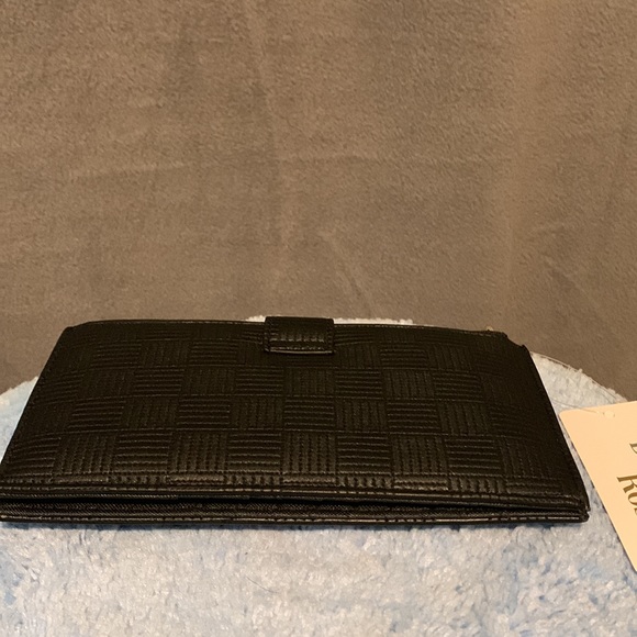 Black Textured Wallet - Picture 7 of 8